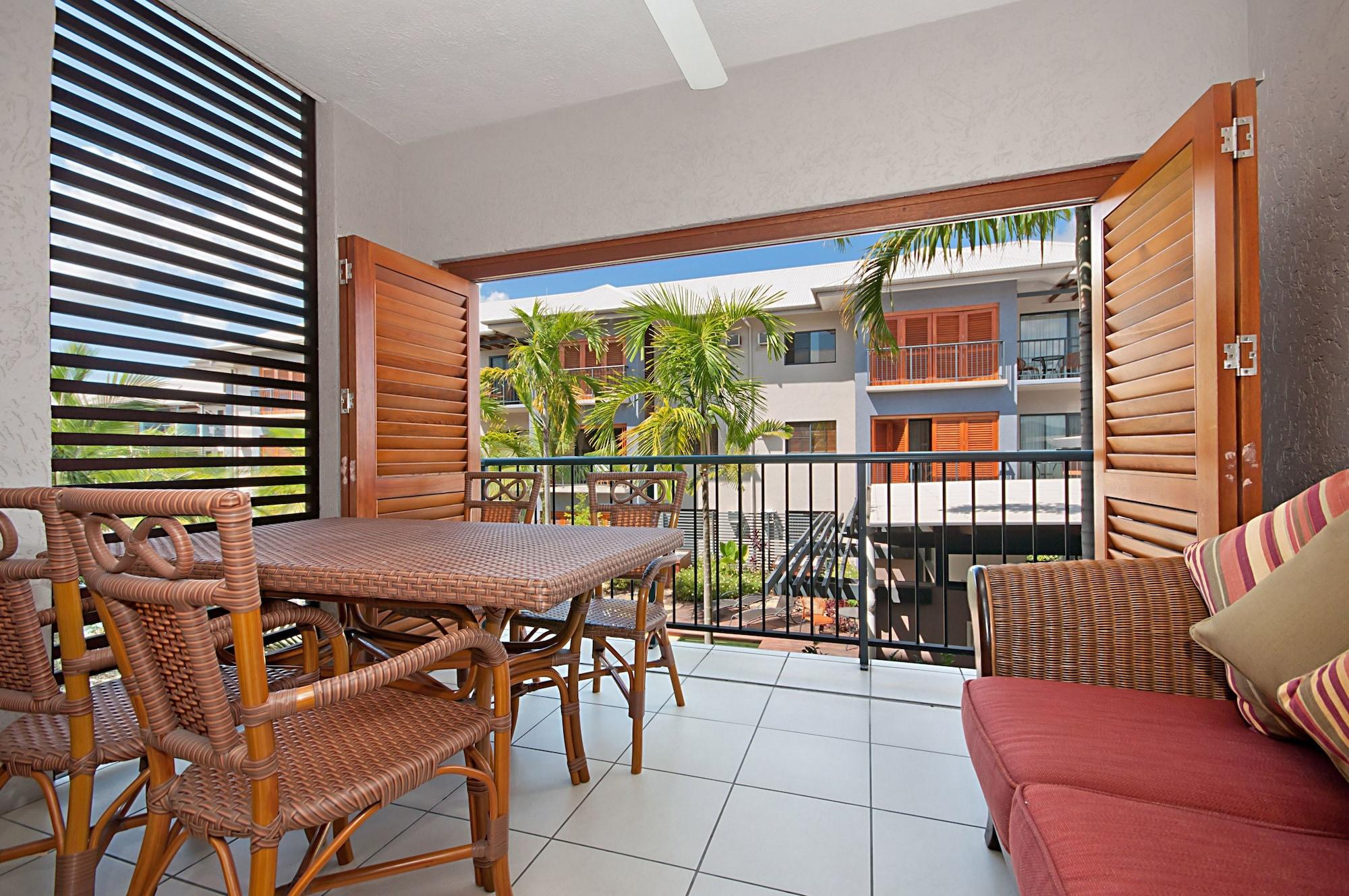 Southern Cross Atrium Apartments Кернс Екстериор снимка